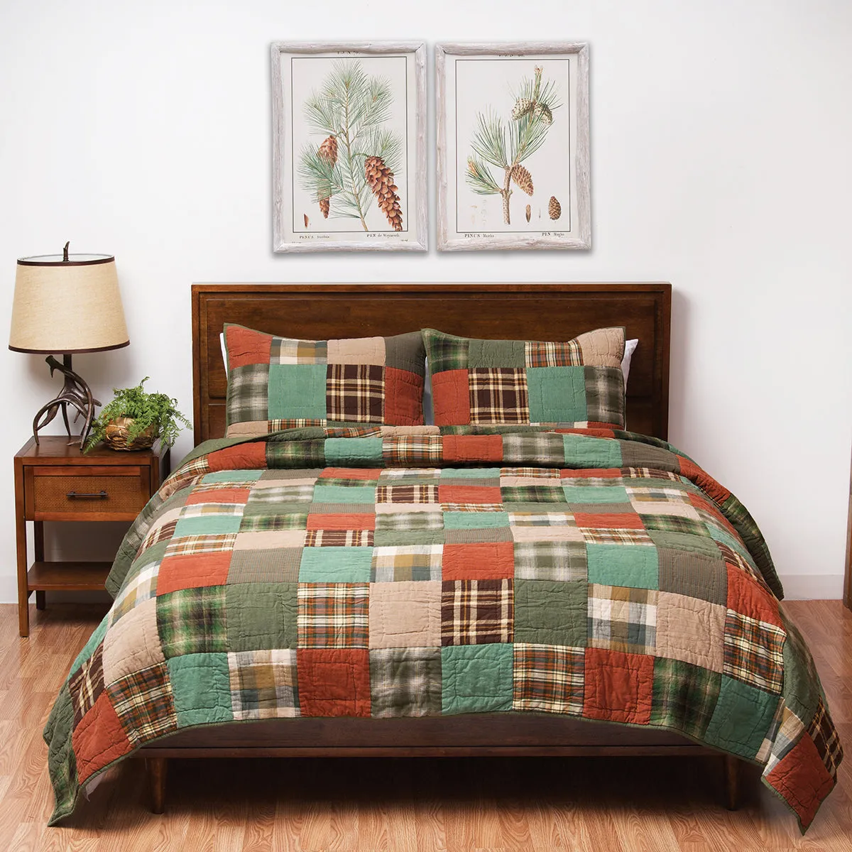 Aspen Patchwork Quilt Set