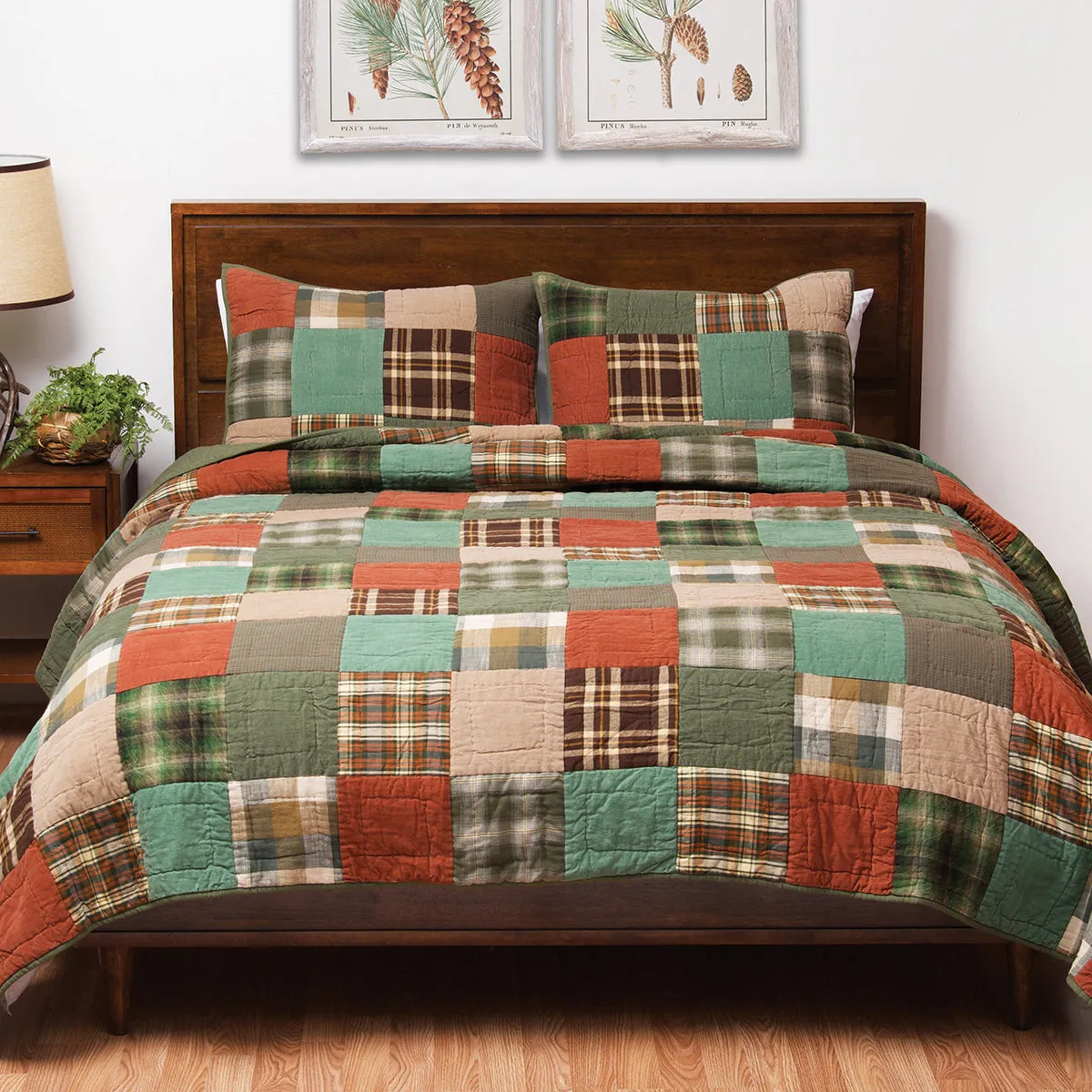 Aspen Patchwork Quilt Set